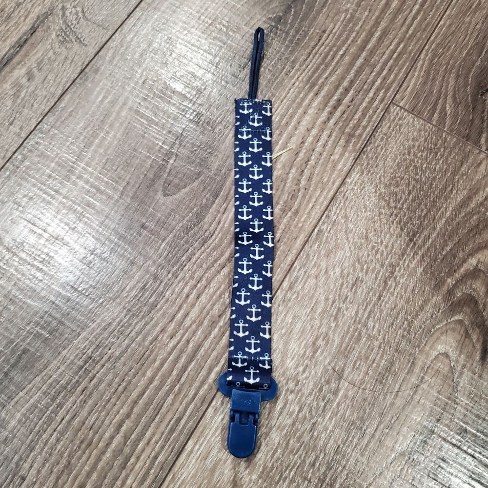 NUBY Baby Pacifier Clips - Picture 2 of 7